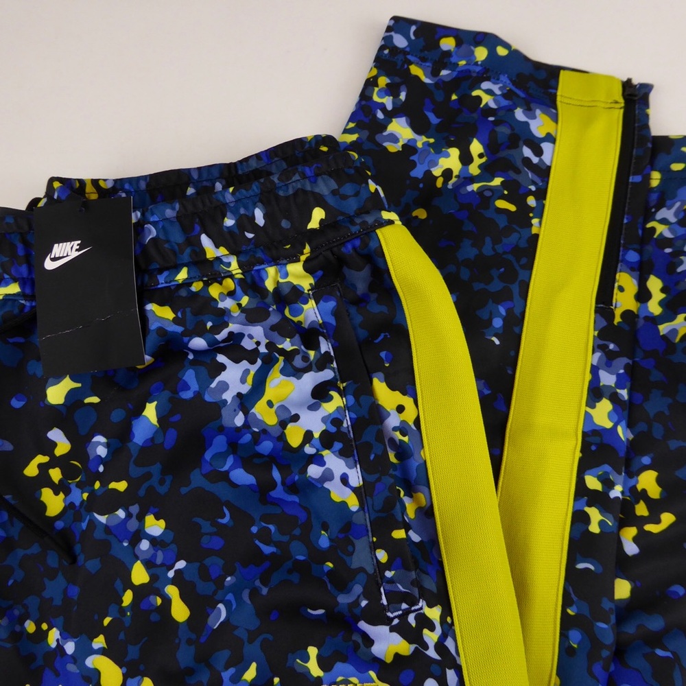 Nike Tribute Camo Track Pants Loose Fit Camouflage